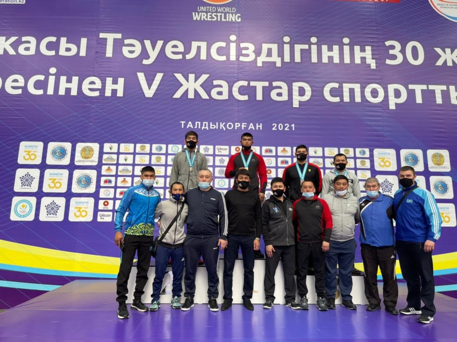 Грек-рим күресінен 5 - Жастар спорт сойындары өтті